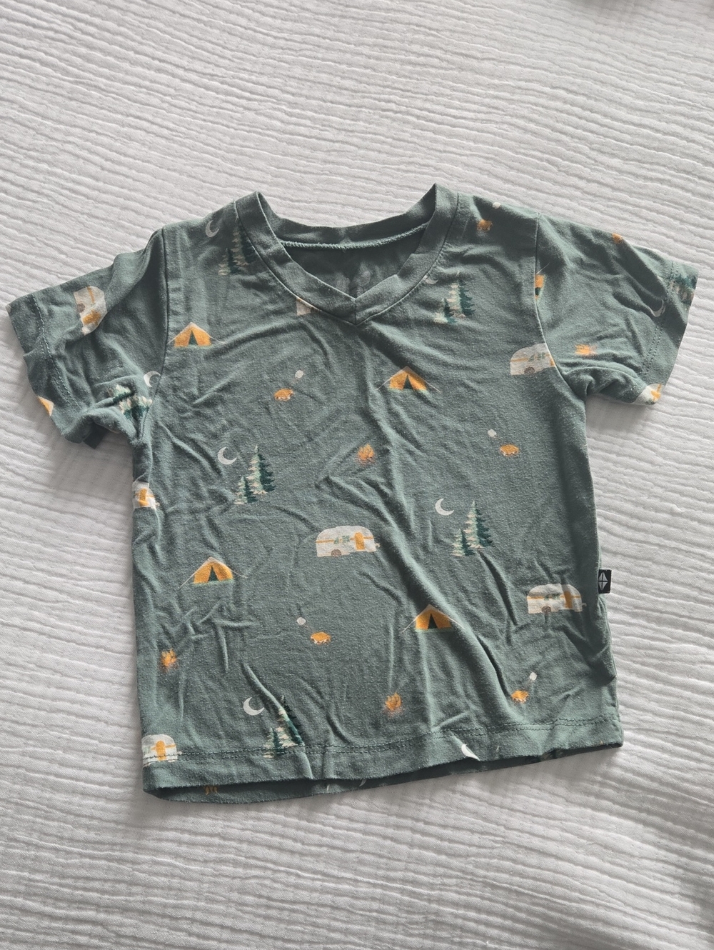 Kyte Baby V-neck Tee (12-18mo) in Camping